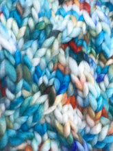 Load image into Gallery viewer, Koi Manos Merino Beanie