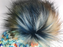 Load image into Gallery viewer, Koi Manos Merino Beanie