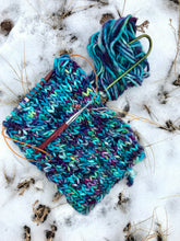Load image into Gallery viewer, Dragonfly Cabled Beanie