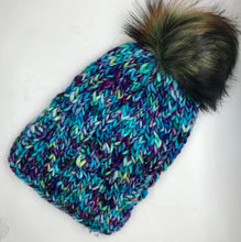 Load image into Gallery viewer, Dragonfly Cabled Beanie