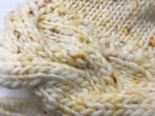 Load image into Gallery viewer, Gold Drop Manos Merino Beanie