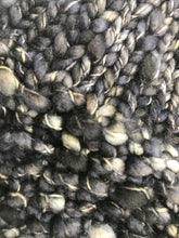 Load image into Gallery viewer, Navy Caracol Beanie